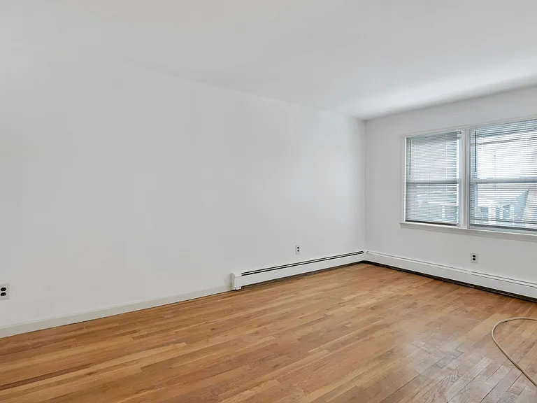 105 Woodside Ave #2 — Photo 19