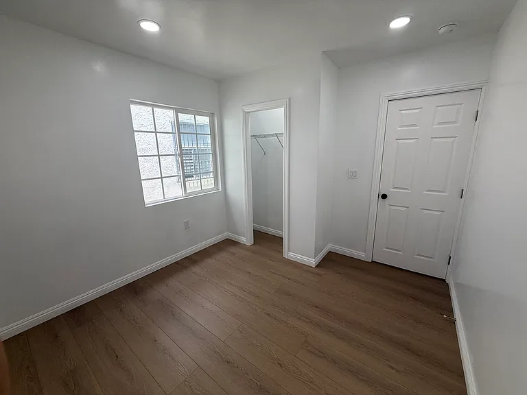 City Terrace Dr — Photo 9