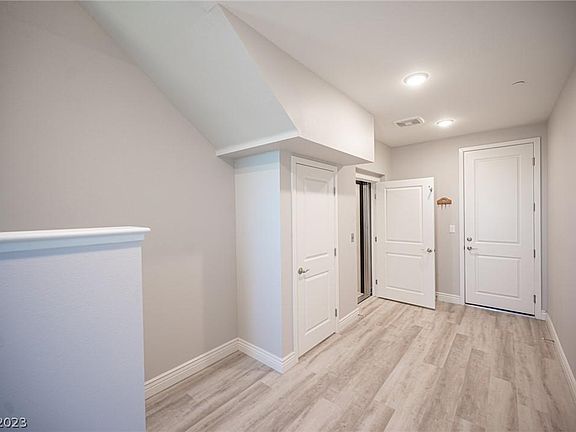 4th image of 4310 Helios St #0