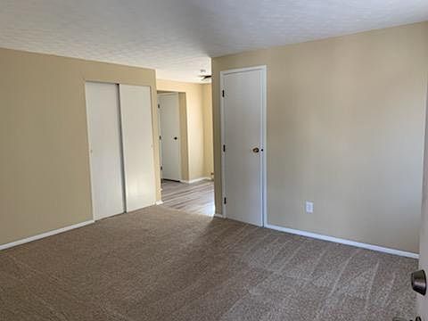 2nd image of 316 W 5th St APT 6