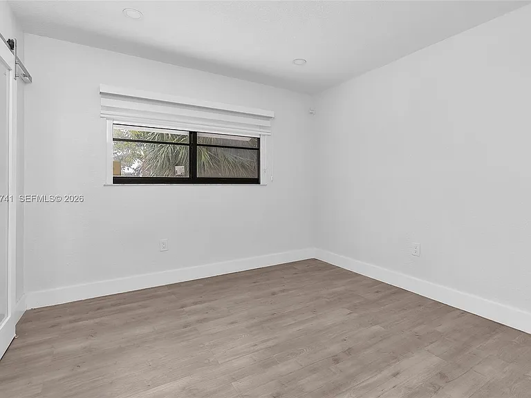 1901 NW South River Dr #28C — Photo 24