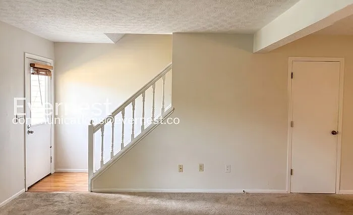 1268 Michigan Ave — Photo 8