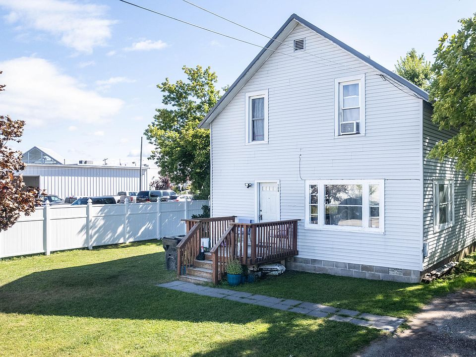 1st image of 509 W 1st St