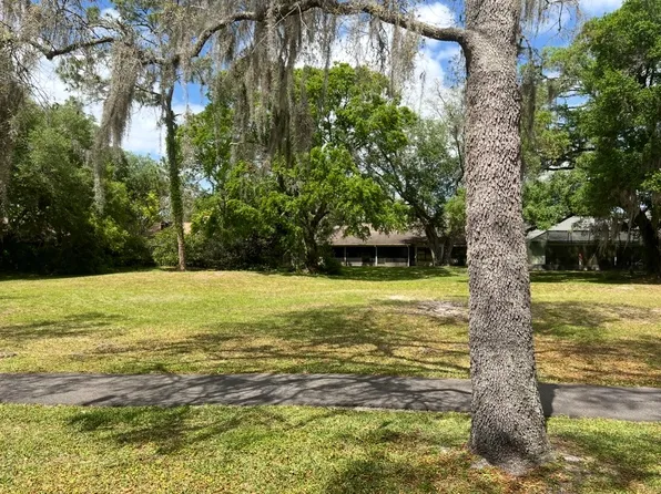35115 Whispering Oaks Blvd, Dade City, FL 33523