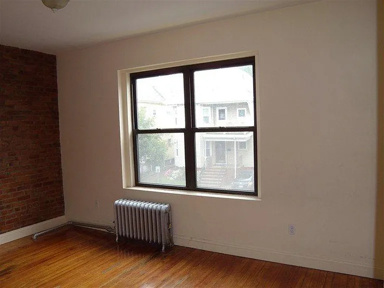 217 Highland Ave #2 — Photo 5