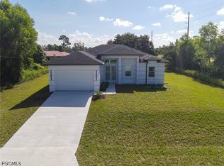 100 Denis Ave N, Lehigh Acres, FL 33971