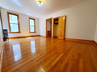 41-20 49th St #2R, Sunnyside, NY 11104