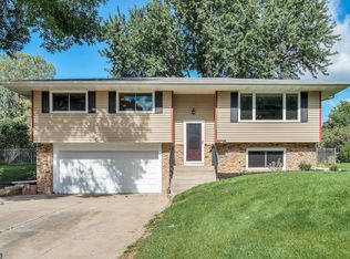 4809 Oregon Ave N, New Hope, MN 55428