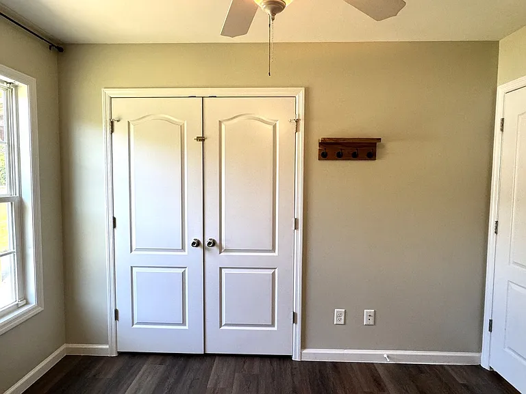 186 Christy Dr — Photo 24