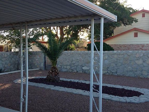 2nd image of 8416 Mettler Dr