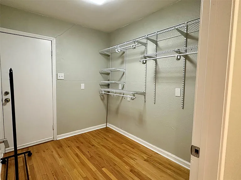 1509 Vine St — Photo 19