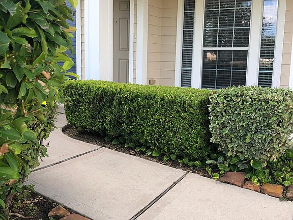 2nd image of 19910 Braecove Cir