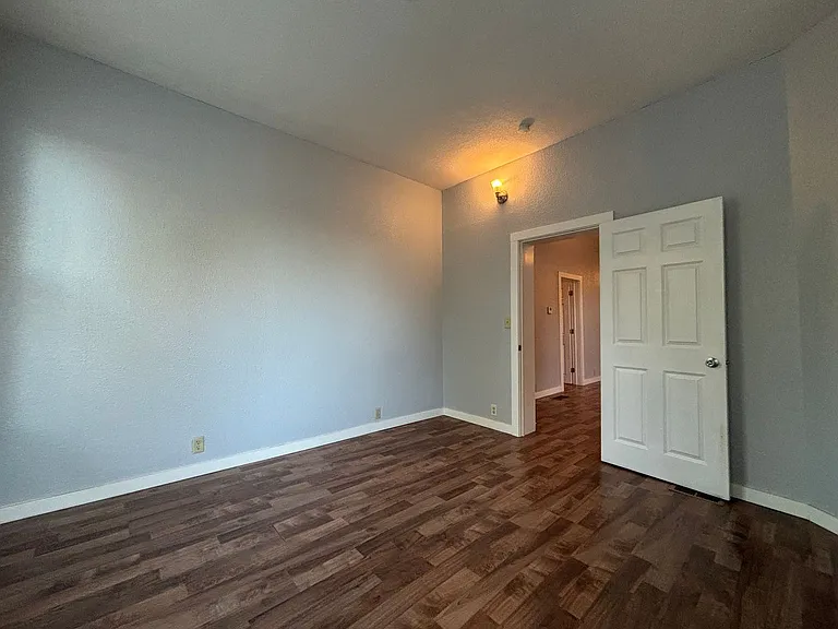 421 Mount Ida — Photo 10
