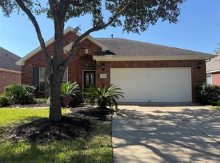 21819 Silent Jasmin Ct, Cypress, TX 77433