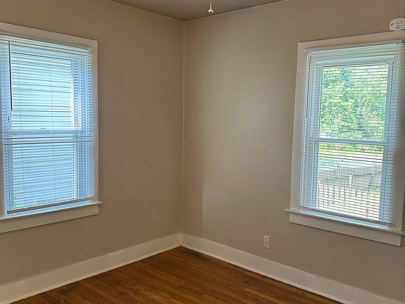 4th image of 1206 E 15th Ave