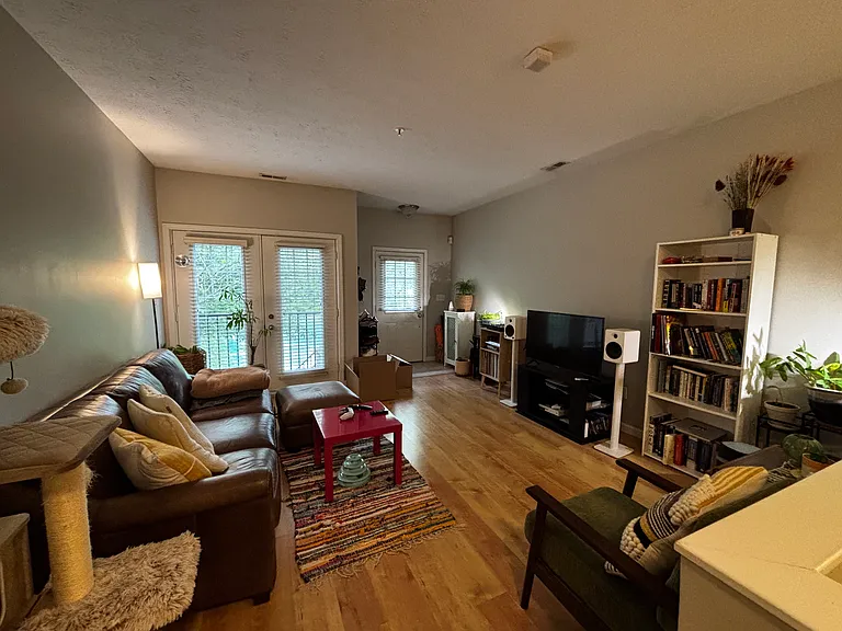 6564 Reserve Dr — Photo 4