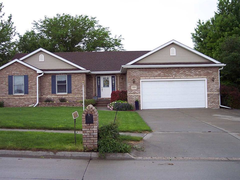 1st image of 2703 W 43rd St