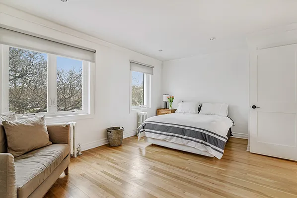 Rented by Compass | media 8