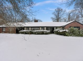 3 Pleasant Hill Rd, Woodbridge, CT 06525