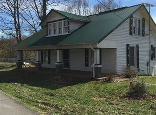 1570 Reese Rd, Bethpage, TN 37022