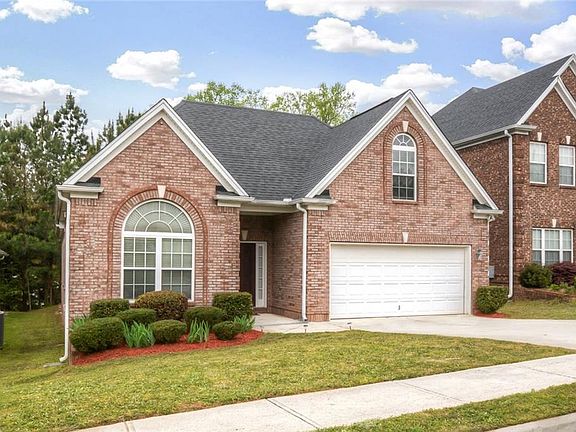 2nd image of 655 Scenic Creek Dr