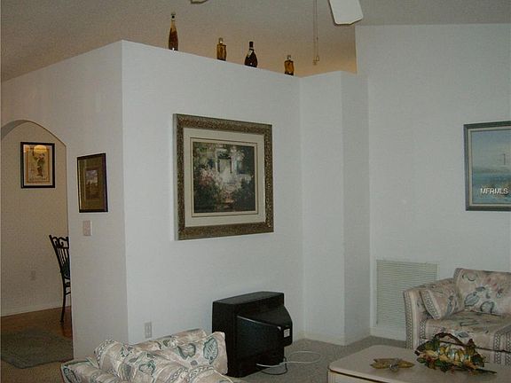 5th image of 32613 Oak Park Dr