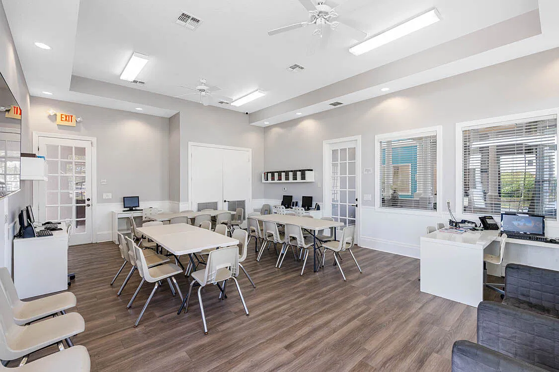 Mill Creek Apartments — Photo 3