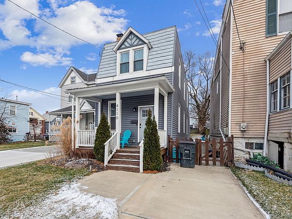 3rd image of 4110 Ivanhoe Ave