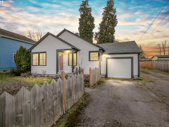 265 S 10th Ave, Cornelius, OR 97113
