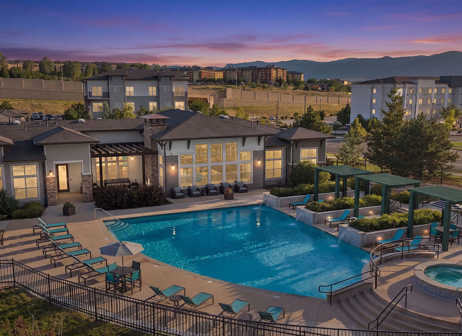 HiLine at Littleton Commons — Photo 1