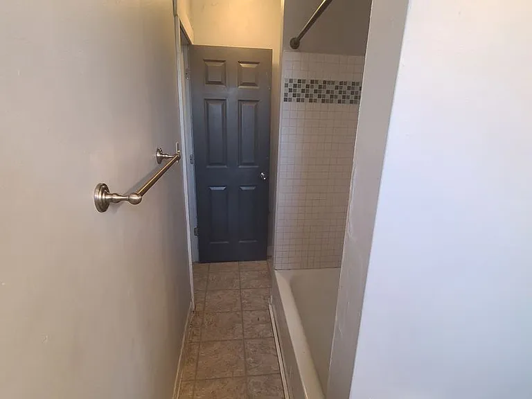 225 South Millvale Avenue — Photo 56