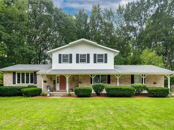 660 Inverness Rd, Akron, OH 44313