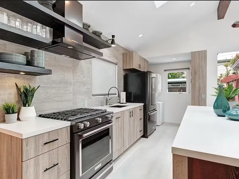 5080 Long Branch Ave — Photo 8