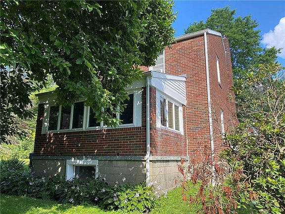 3rd image of 288 Meadow St