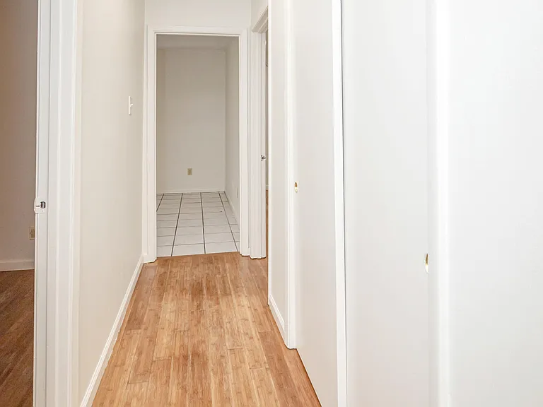 1213 King Henry Dr — Photo 28
