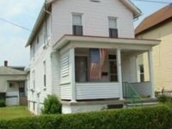 113 S 12th St, Jeannette, PA 15644