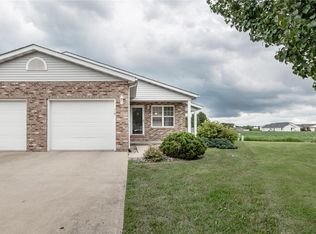 125A Sunbeam Dr, Highland, IL 62249