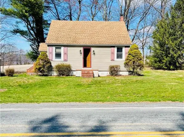 1466 Bushkill Center Rd, Nazareth, PA 18064