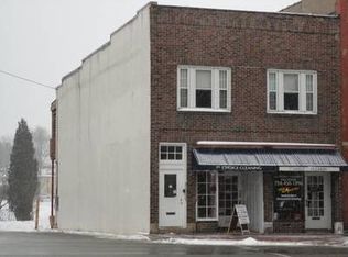 106 S Broad St, Grove City, PA 16127