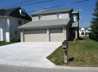 6360 Marina Dr, Clay, MI 48001