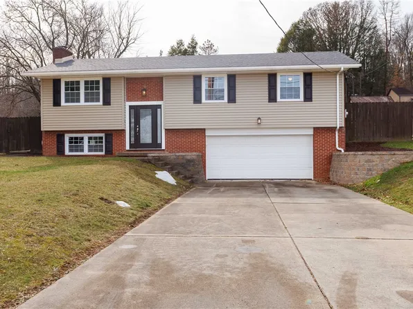 417 W Malden Dr, Coal Center, PA 15423