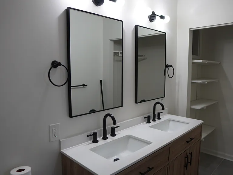 7035 N Holmes St #7035 — Photo 21