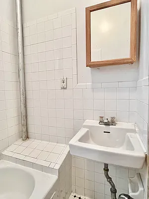 Rented by Compass | media 14