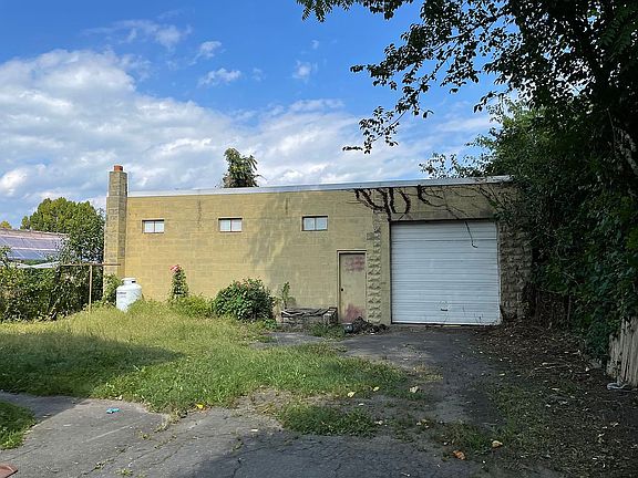 2nd image of 99 Bosworth St