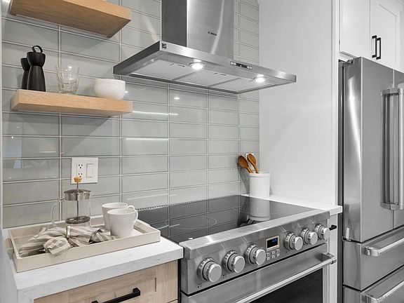 4th image of 1235 Parker Pl Unit 2K
