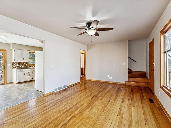 5th image of 425 Mount Vernon Ave