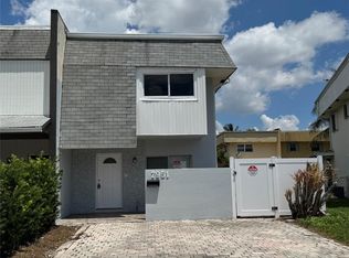 7951 SW 6th St, Pompano Beach, FL 33068