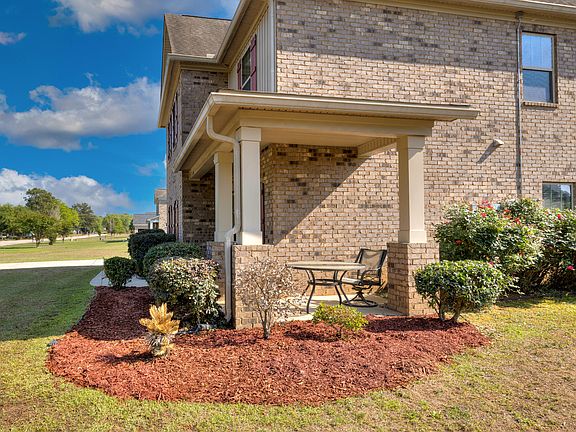 5th image of 1110 Rockdale Blvd