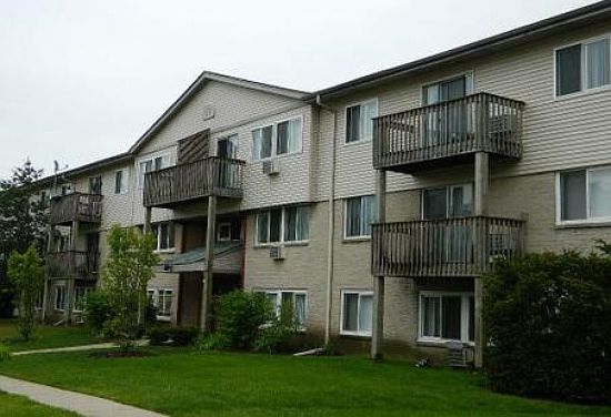 2nd image of 655 Deepwoods Dr APT 1C