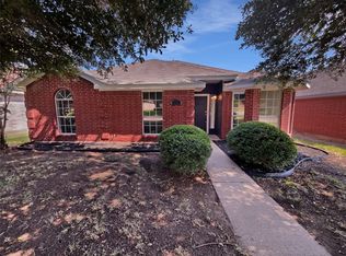 1110 Grounds Rd, Cedar Hill, TX 75104